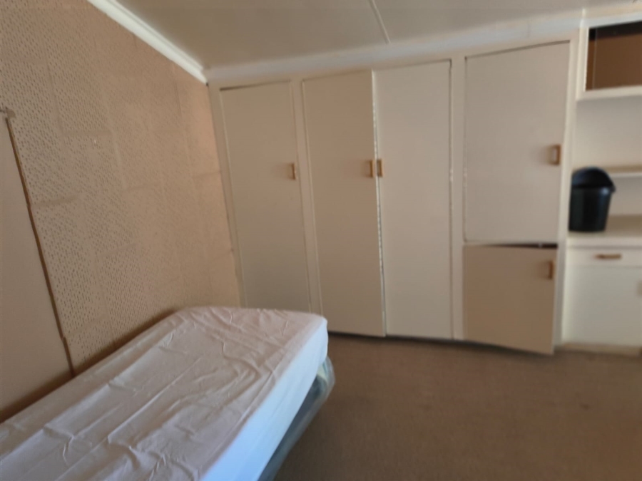 23 Bedroom Property for Sale in Kannoniers Park North West